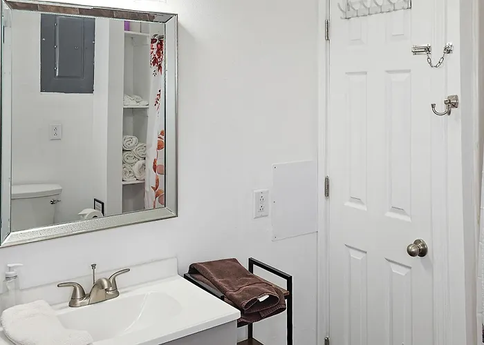Apartamento Walk To Temple: Remodeled Family