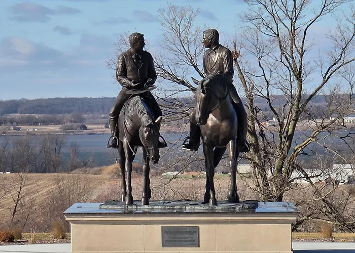 Walk To Temple: Remodeled Family Nauvoo